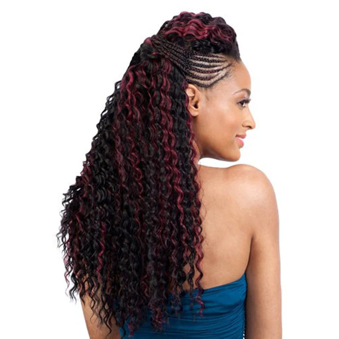 Model Model Glance Crochet Braid - BAHAMA CURL 20" - Image 2