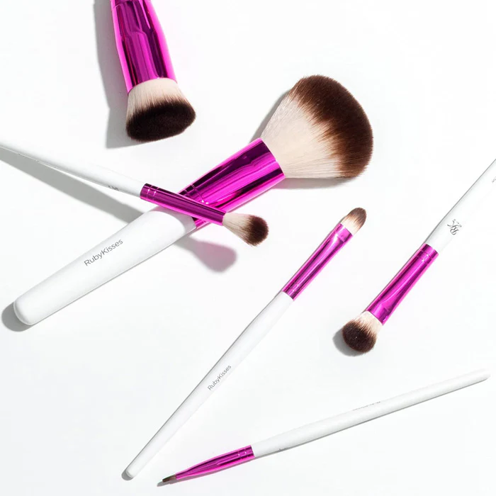 Ruby Kisses By Kiss FLAT KABUKI BRUSH RMUB09 - Image 6